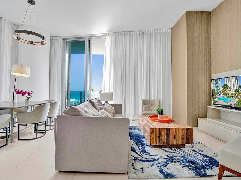 4111 S Ocean Dr #1-ID1384004P