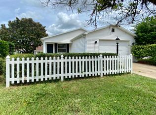 462 Hildalgo Dr, The Villages, FL 32159