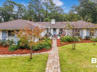 453 Boone Ln, Fairhope, AL 36532