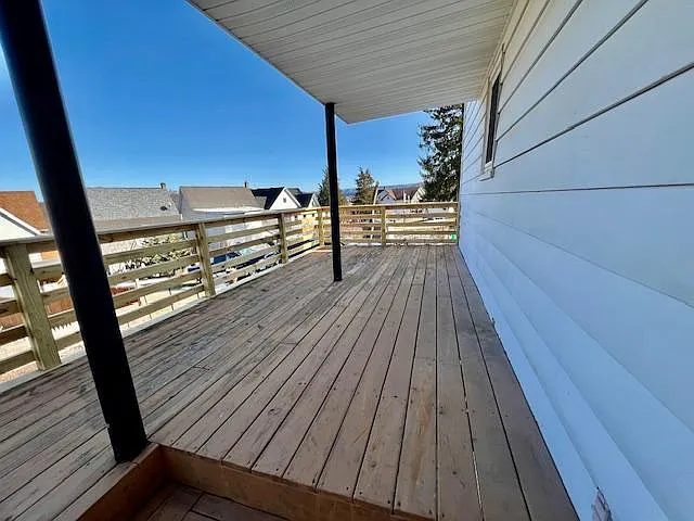 223 Carbon St — Photo 28