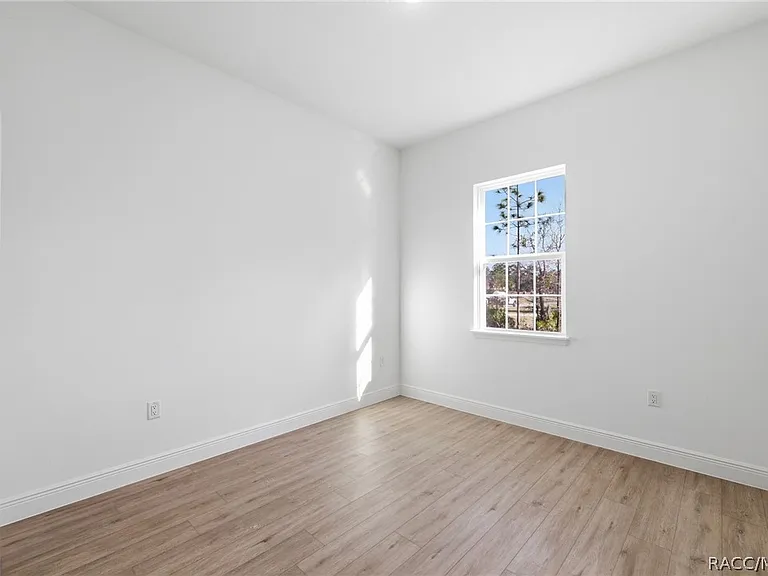 2652 W Paragon Ln — Photo 27