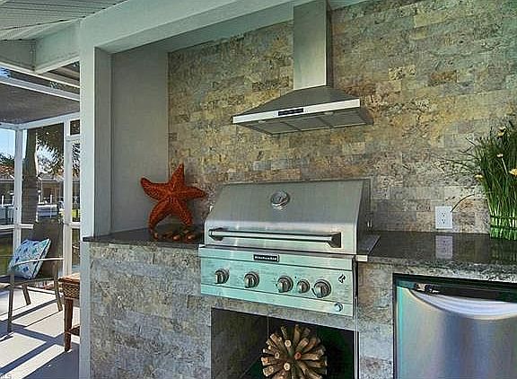 5th image of 5225 SW 9th Pl