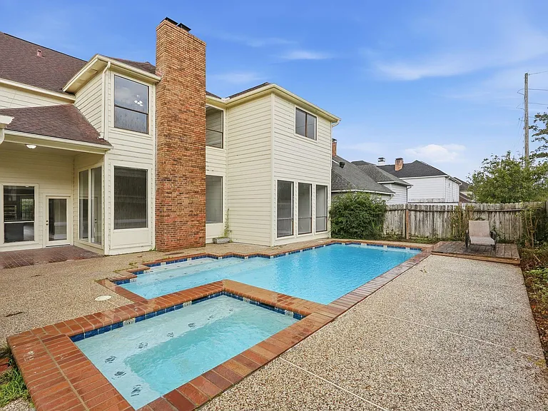 7611 Naremore Dr — Photo 3