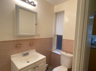 142 Chelsea St #1, Boston, MA 02128