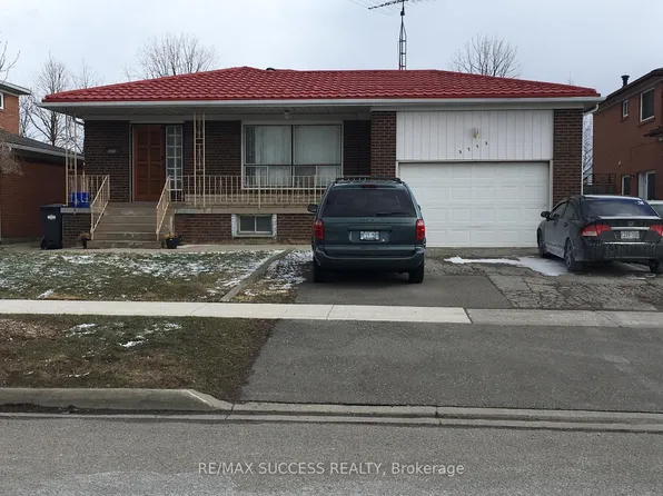 3773 Corliss Cres, Mississauga, ON L4T 2Z2