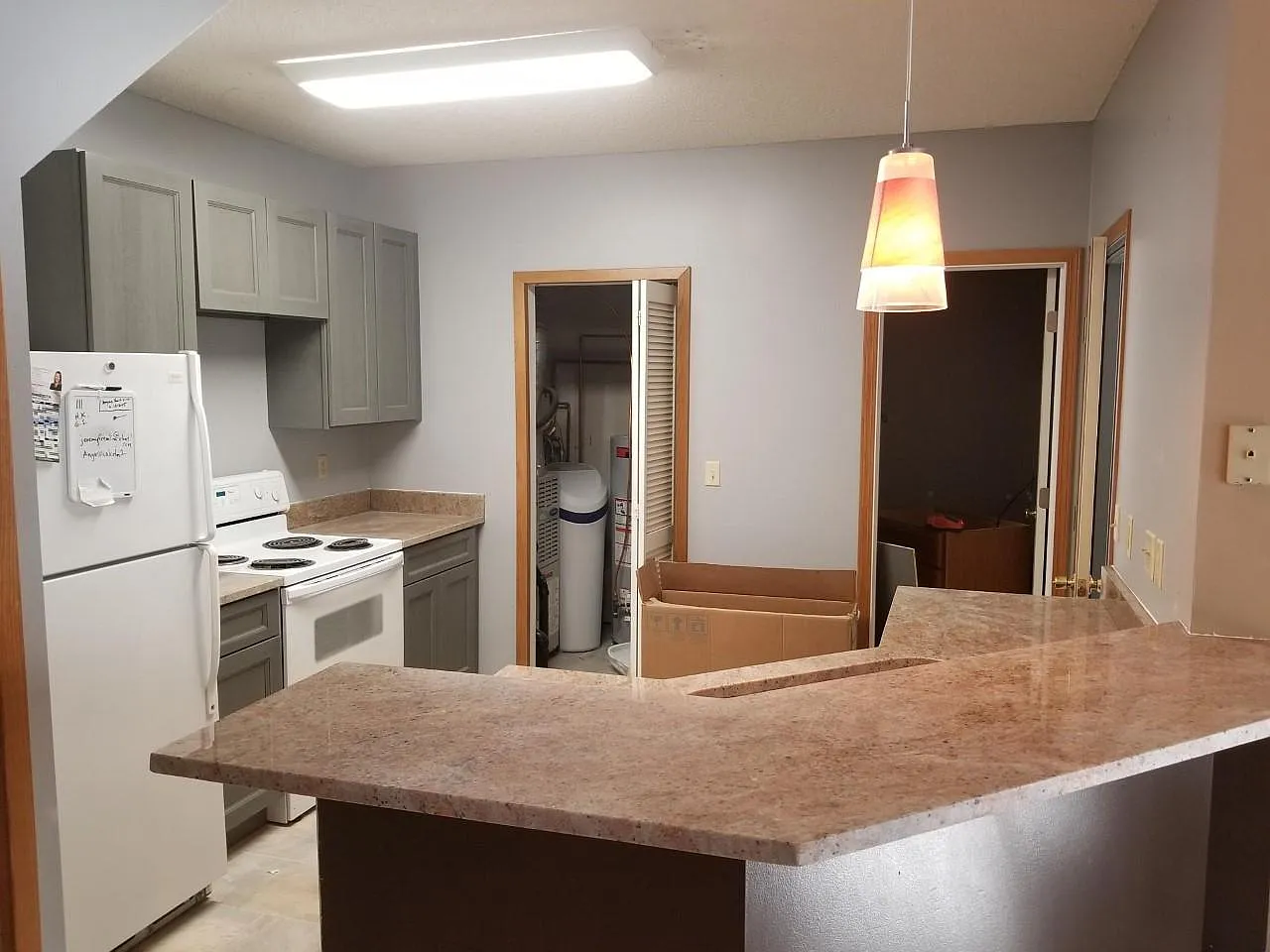 1915 Bluestem Ln — Photo 2