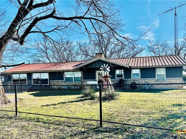 212 Leisure Acres Rd, Gatesville, TX 76528