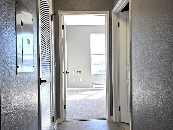 3rd image of 101 Crescent Way APT 2112