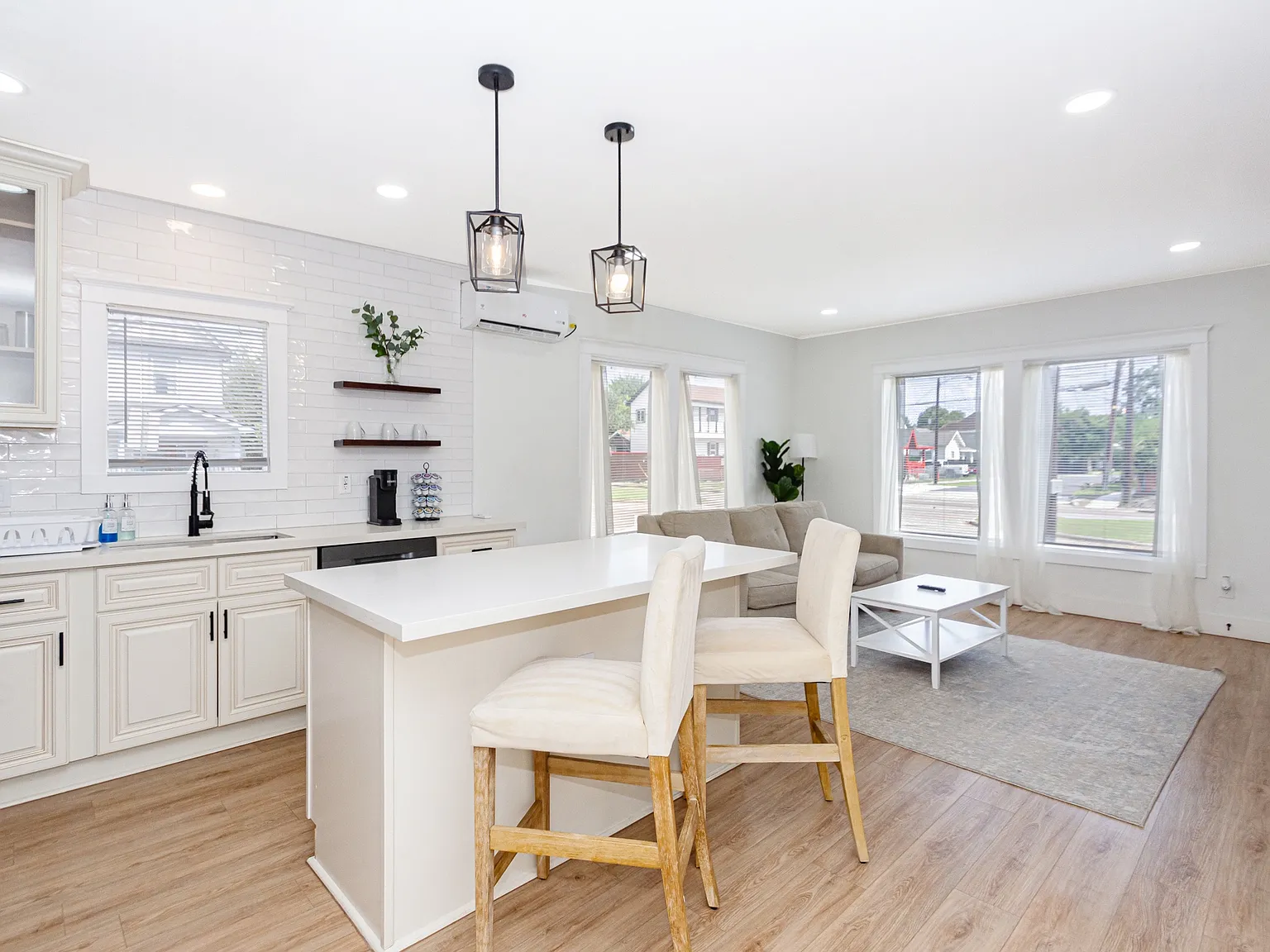 1 bed, 800 sqft, $1,849 — Photo 1