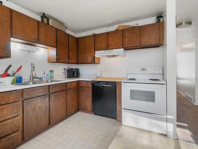 1415 E Murphys Ln — Photo 13
