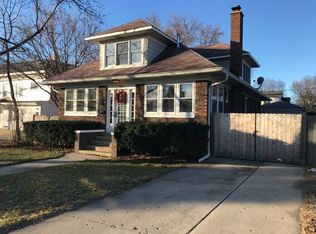 111 N 5th Ave, Saint Charles, IL