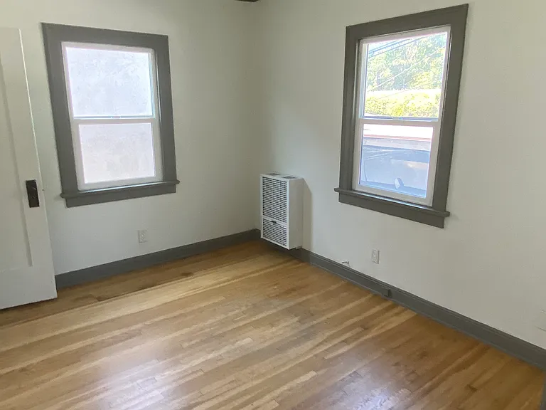 1259 N Curson Ave — Photo 8