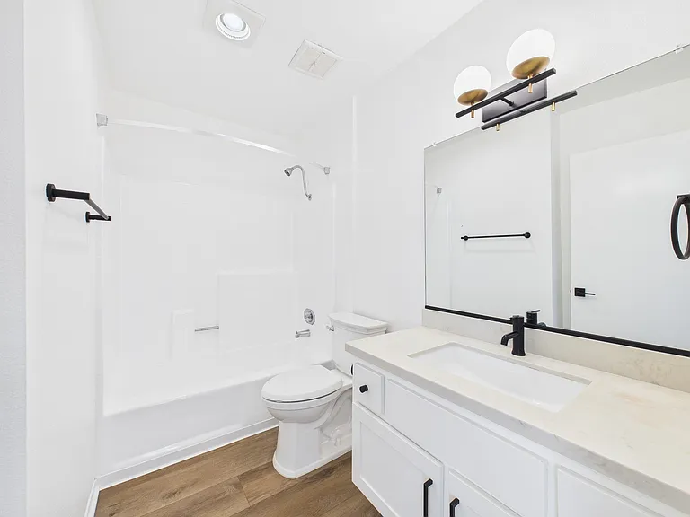 Alur Apartments — Photo 21