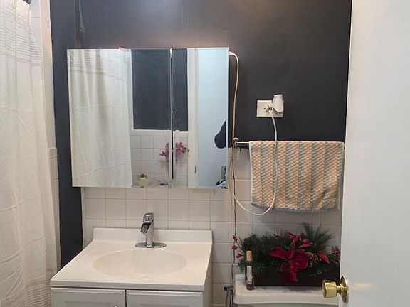5th image of 719-721 W Wrightwood Ave #721-2