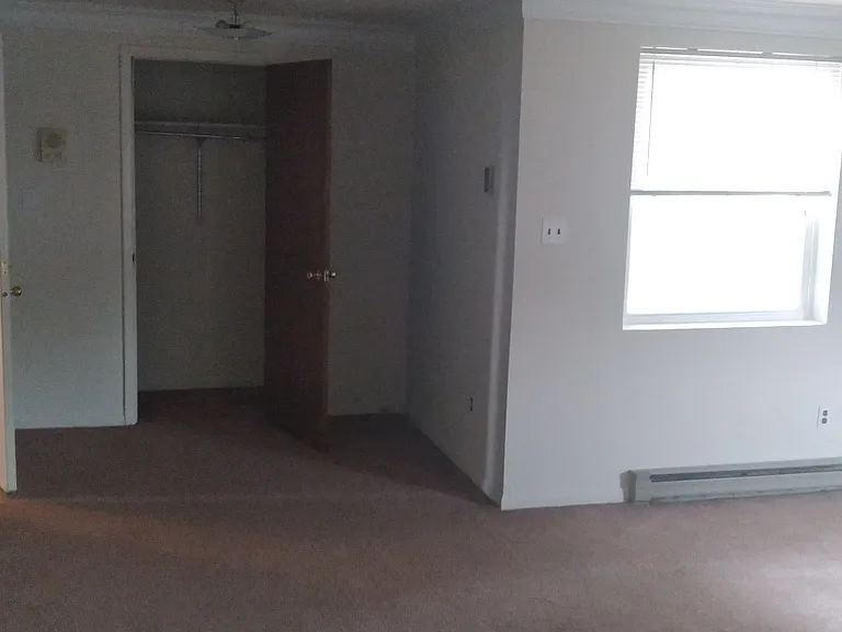 238 W 4th Ave — Photo 2