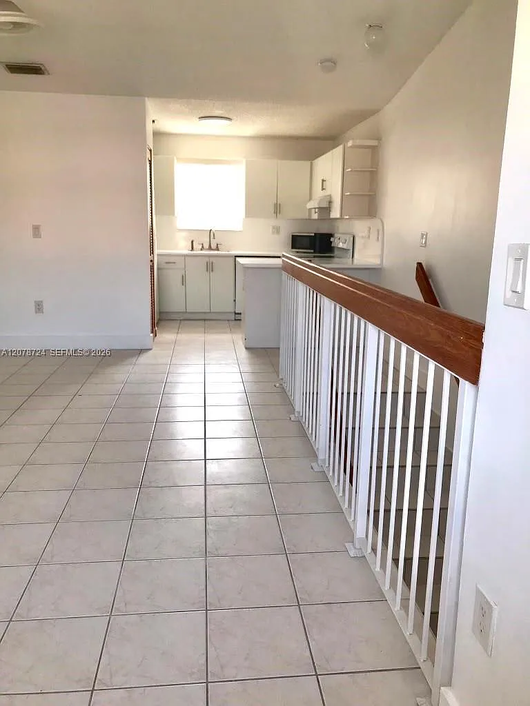 Valencia Villas Condo — Photo 2