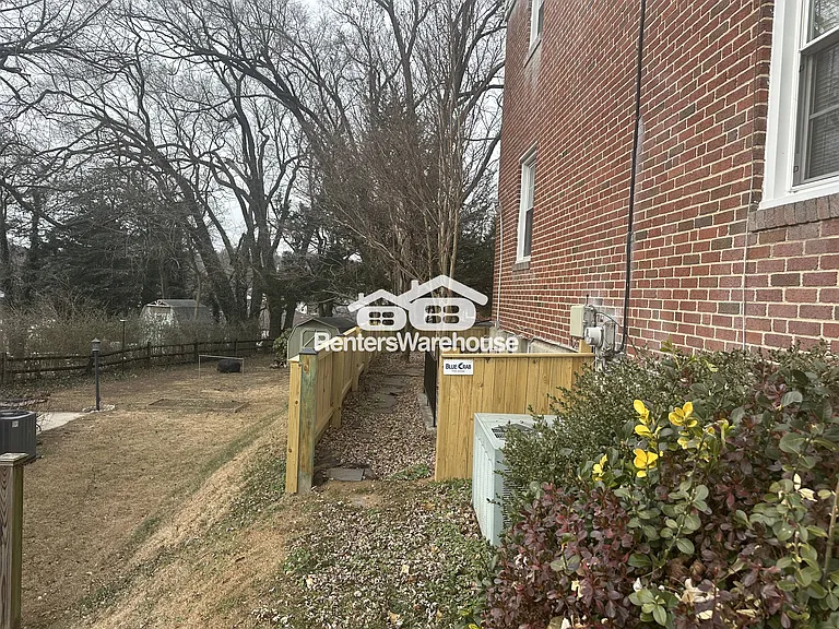 6518 Loch Hill Ct — Photo 3