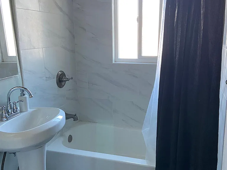 1004 W Spruce St #1004 — Photo 15