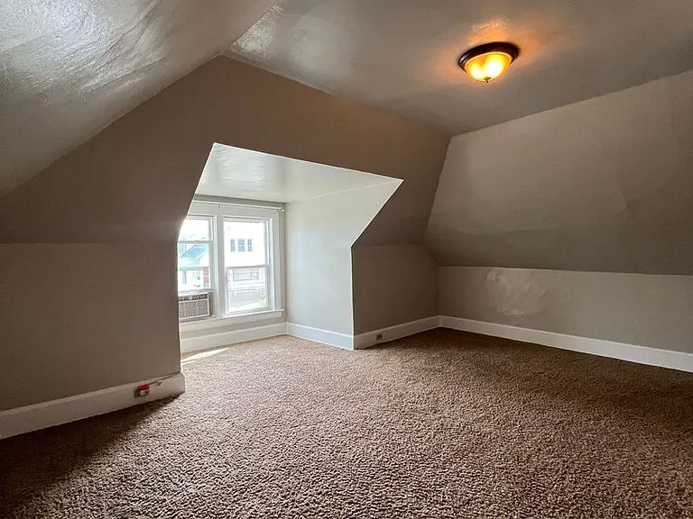 723 E Ermina Ave — Photo 15