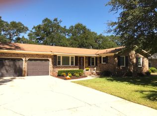 682 Harbor View Rd, Charleston, SC 29412