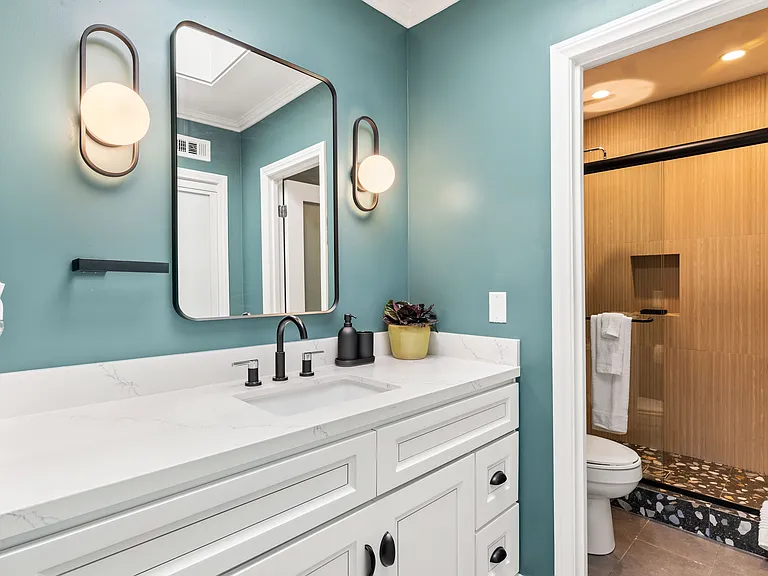 8535 W West Knoll Dr #312 — Photo 6
