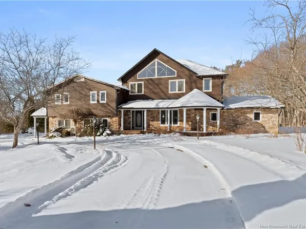 46 Webster St, Shediac, NB E4P 2X3