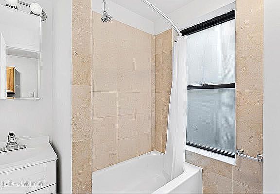 5th image of 137 Sullivan St APT 9A
