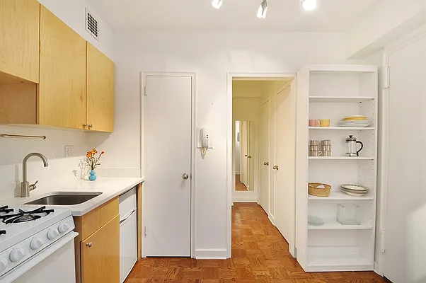 Sold by Corcoran | media 8