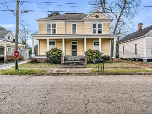 622 4th St S #E, Columbus, MS 39701