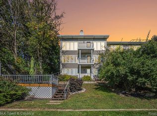 1376 Flushing Rd, Flushing, MI 48433