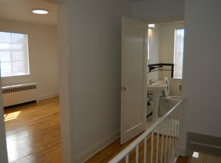 8517 Chestnut Oak Rd, Parkville, MD 21234