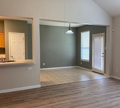 Breakfast nook