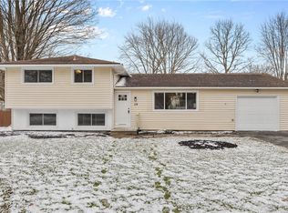 114 Thompson Rd, Rochester, NY 14623