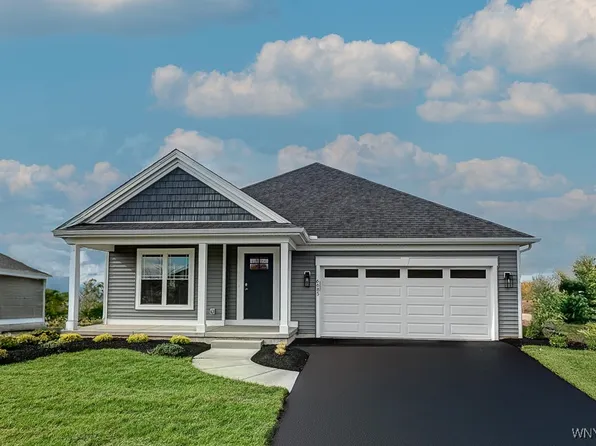 6685 Curtis Ct, Lockport, NY 14094