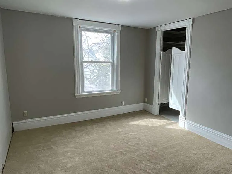 217 N West Ave — Photo 6