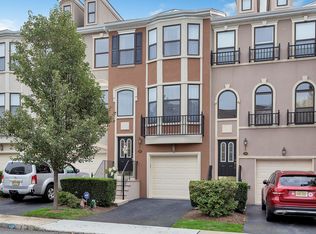 310 Winthrop Dr, Nutley, NJ