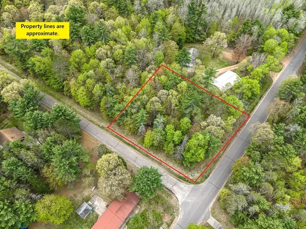 Sumach Lake Rd, Woodruff, WI 54568