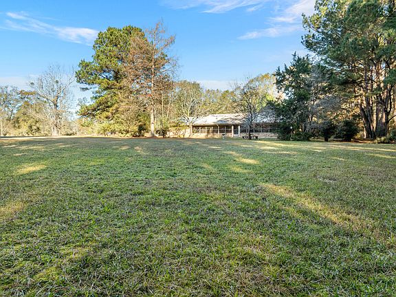 2nd image of 482 County Home Rd
