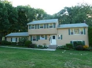 58 Walker Dr, Ringwood, NJ 07456