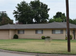 201 Bluebird Dr, Midwest City, OK 73110