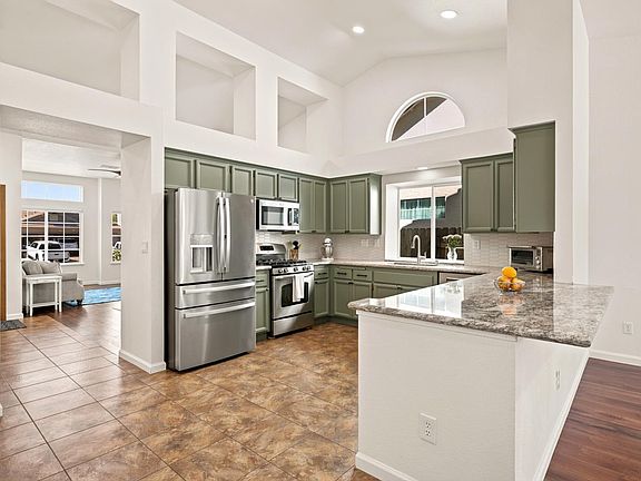 5th image of 5112 Homeland Ct