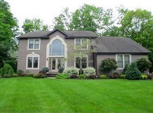 2970 Clear Creek Dr, Cuyahoga Falls, OH 44223