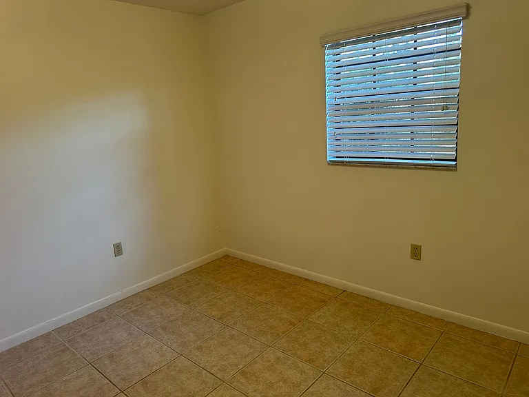 706 Lee St #B — Photo 10