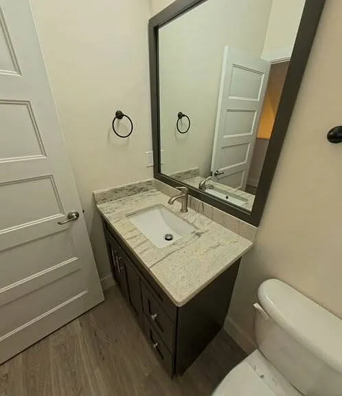 405 B St — Photo 12