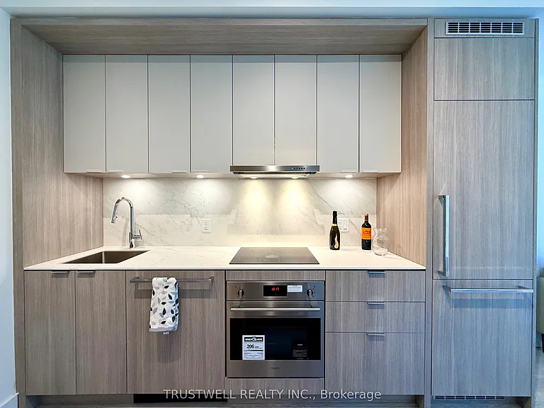 6 Greenbriar Rd #503 — Photo 2