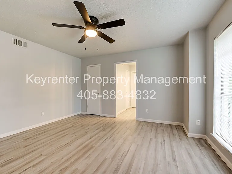 1309 Crown Point Ave #4 — Photo 16