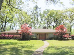 802 Eden Dr, Longview, TX 75605