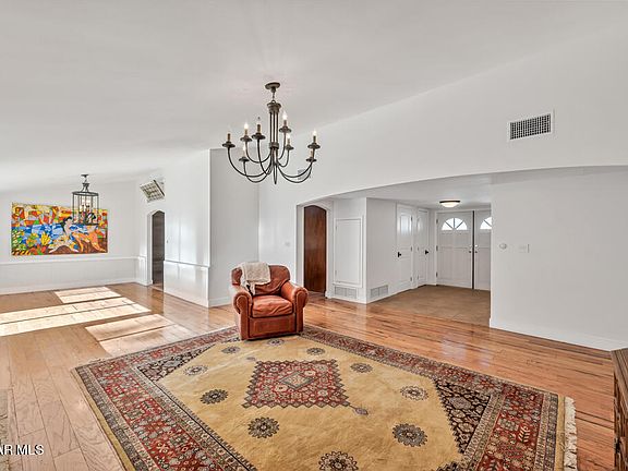 4th image of 306 Bedford Pl