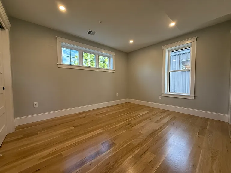 95 Grant St #2 — Photo 13