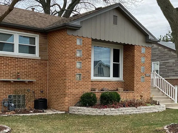 8025 W Winona St, Norridge, IL 60706